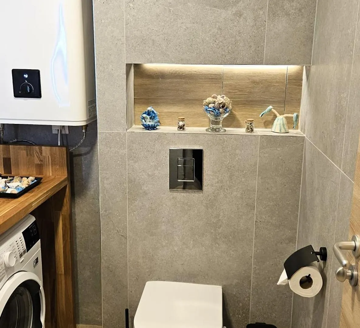 Luxury 2 Room Flat Free Parking, Pool And Wifi Apartman Várna