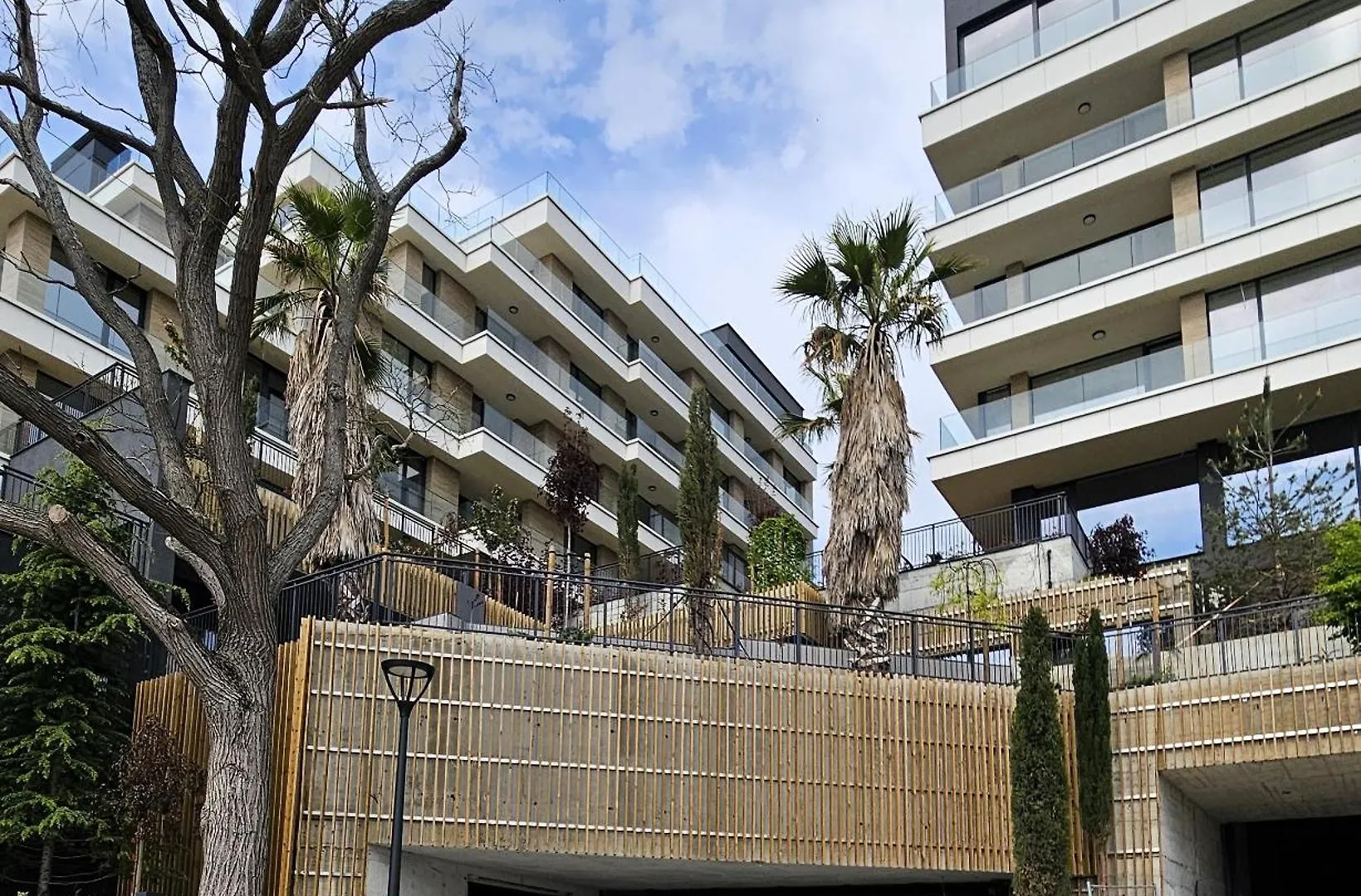 Luxury 2 Room Flat Free Parking, Pool And Wifi Várna