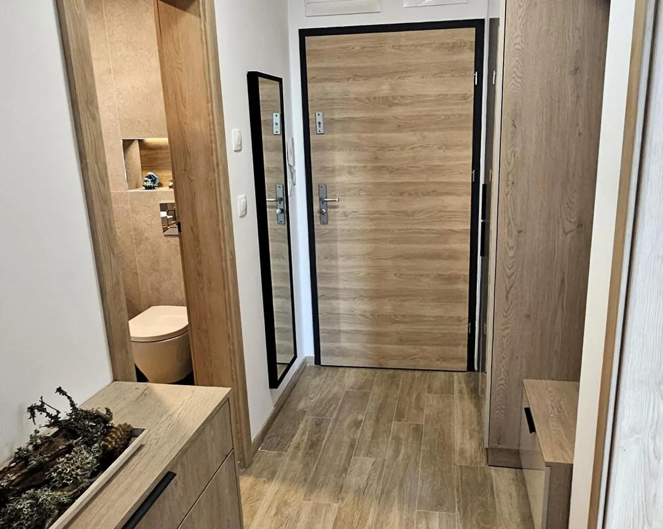 Luxury 2 Room Flat Free Parking, Pool And Wifi